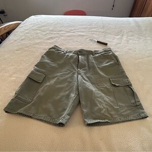 Vintage Liz Clairborne "Liz Wear" Women's cargo shorts. Black. Size 10